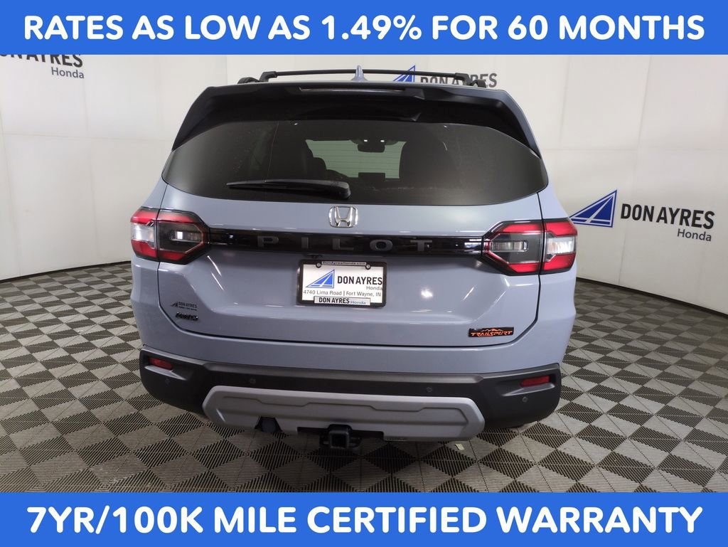 Used 2024 Honda Pilot TrailSport image 4