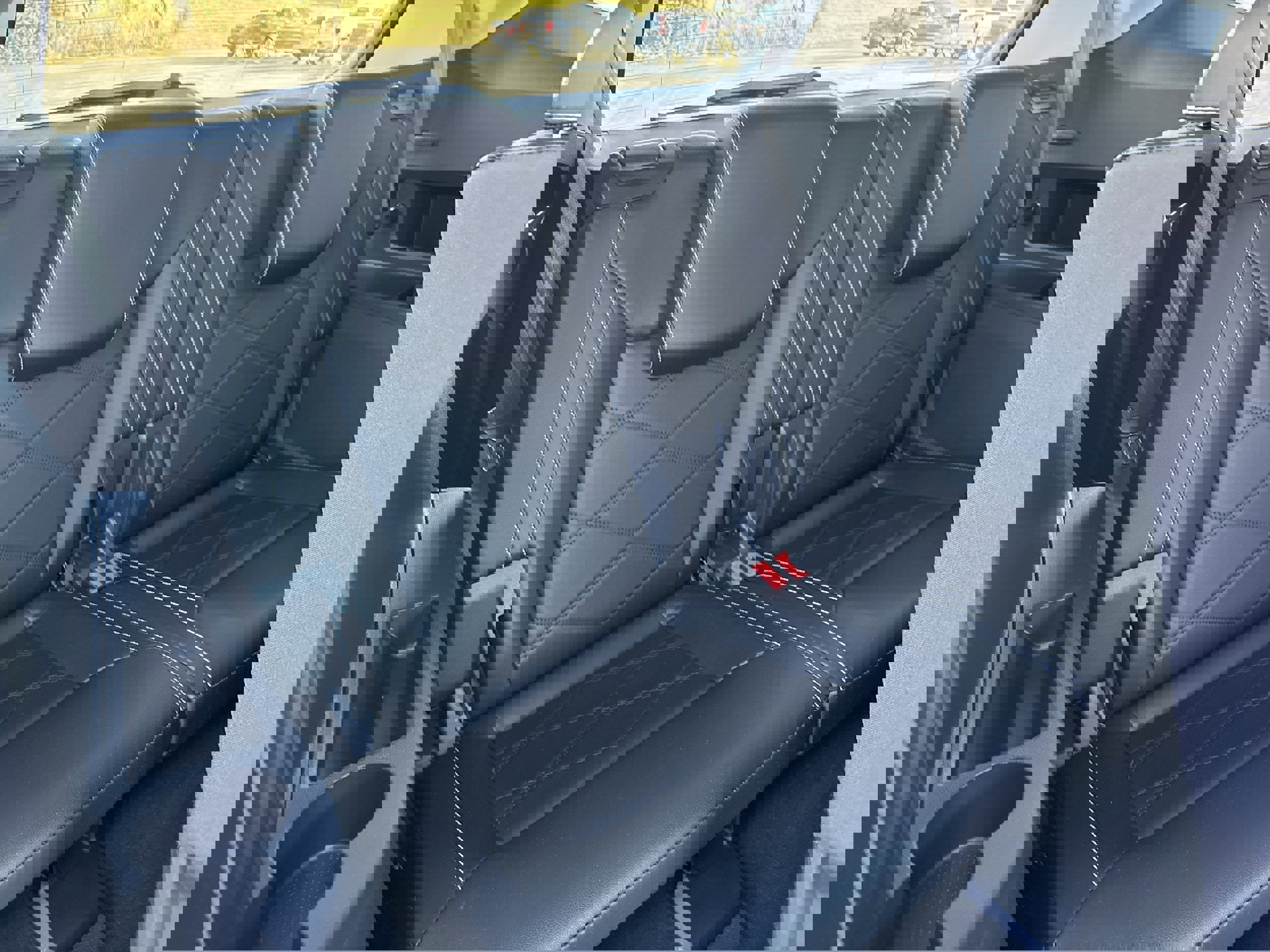 Used 2025 Volkswagen Atlas SE image 15