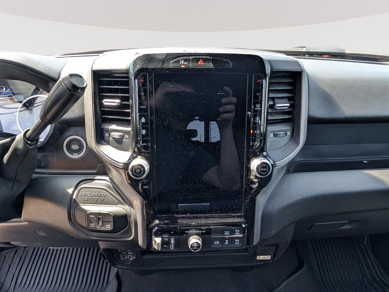 New 2025 RAM 2500 Tradesman AWD/4WD image 15