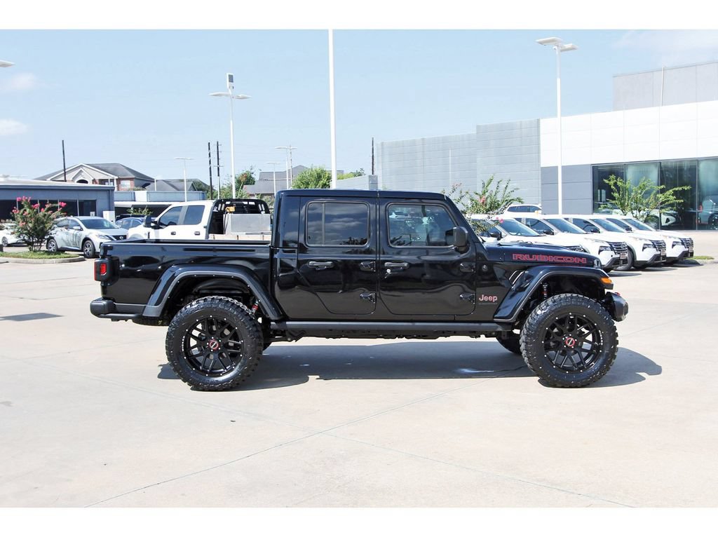Used 2022 Jeep Gladiator Rubicon w/ Trailer Tow Package AWD/4WD image 6