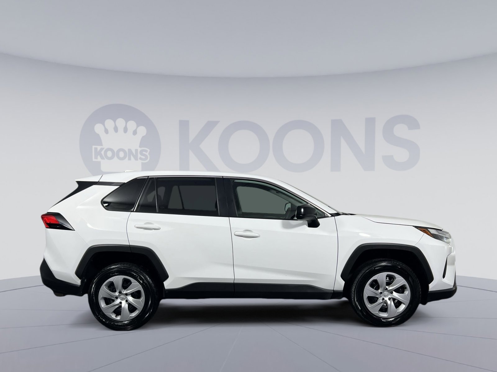 Used 2024 Toyota RAV4 LE image 8