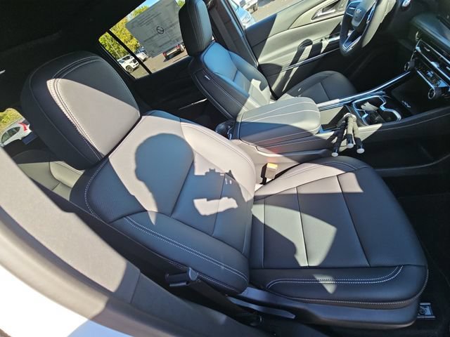 New 2027 Chevrolet Traverse LT w/ Sun and Wheel Package AWD/4WD image 30