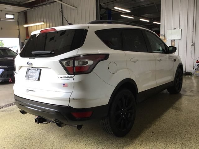 Used 2017 Ford Escape Titanium FWD image 4
