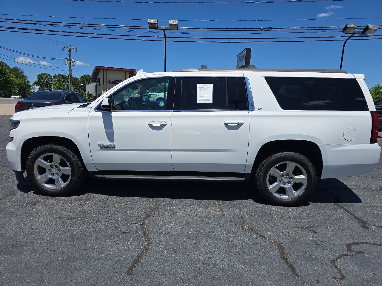 Used 2020 Chevrolet Suburban LT w/ Texas Edition Package AWD/4WD image 9