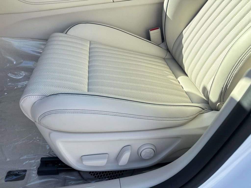 New 2026 Genesis G70 2.5T Prestige image 20