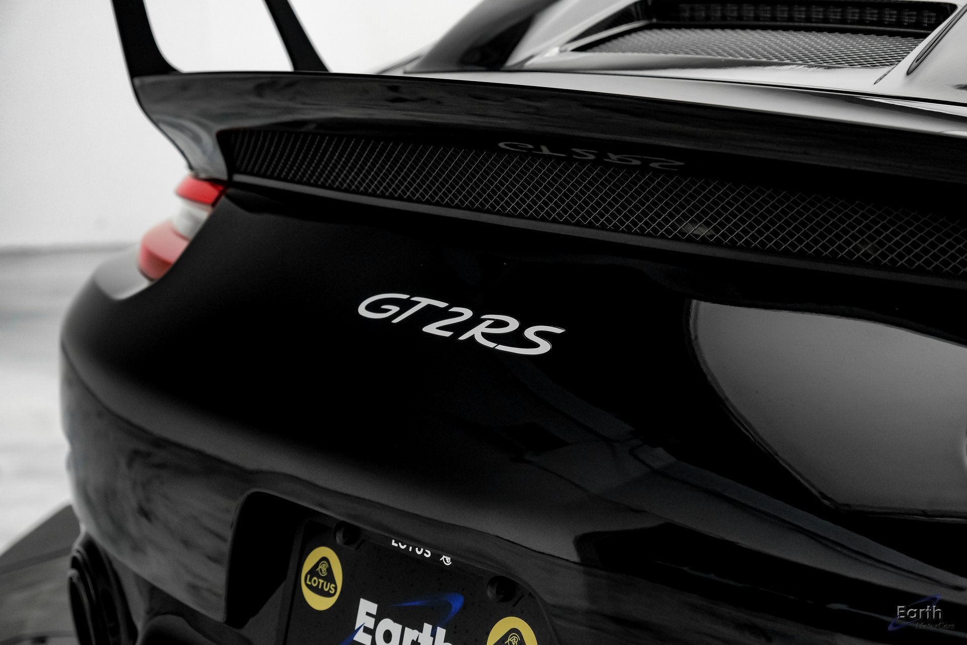 Used 2019 Porsche 911 GT2 RS w/ Weissach Package image 39