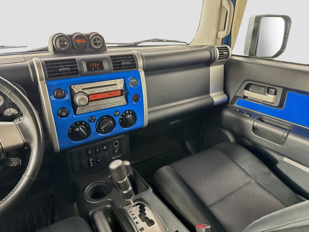 Used 2007 Toyota FJ Cruiser 4WD w/ Upgrade Pkg 2 image 24