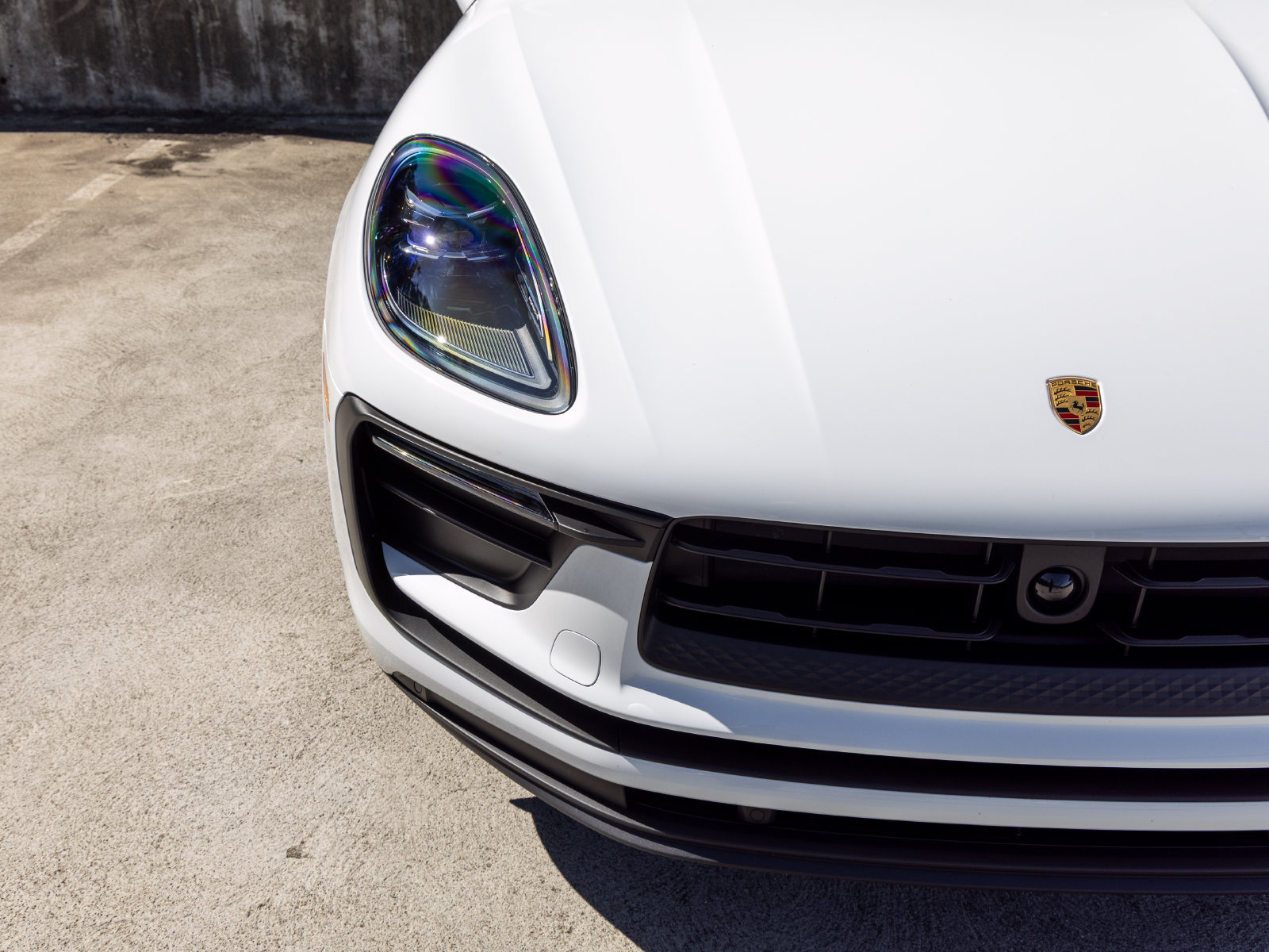 Certified 2026 Porsche Macan AWD/4WD image 16