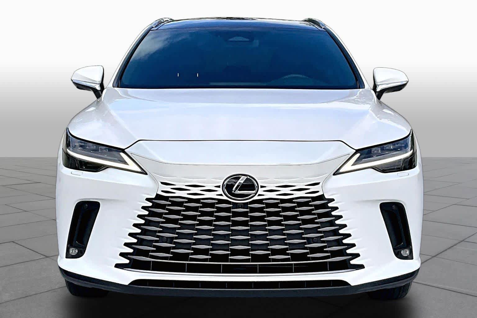 Used 2023 Lexus RX 350 FWD w/ Cold Area Package image 4