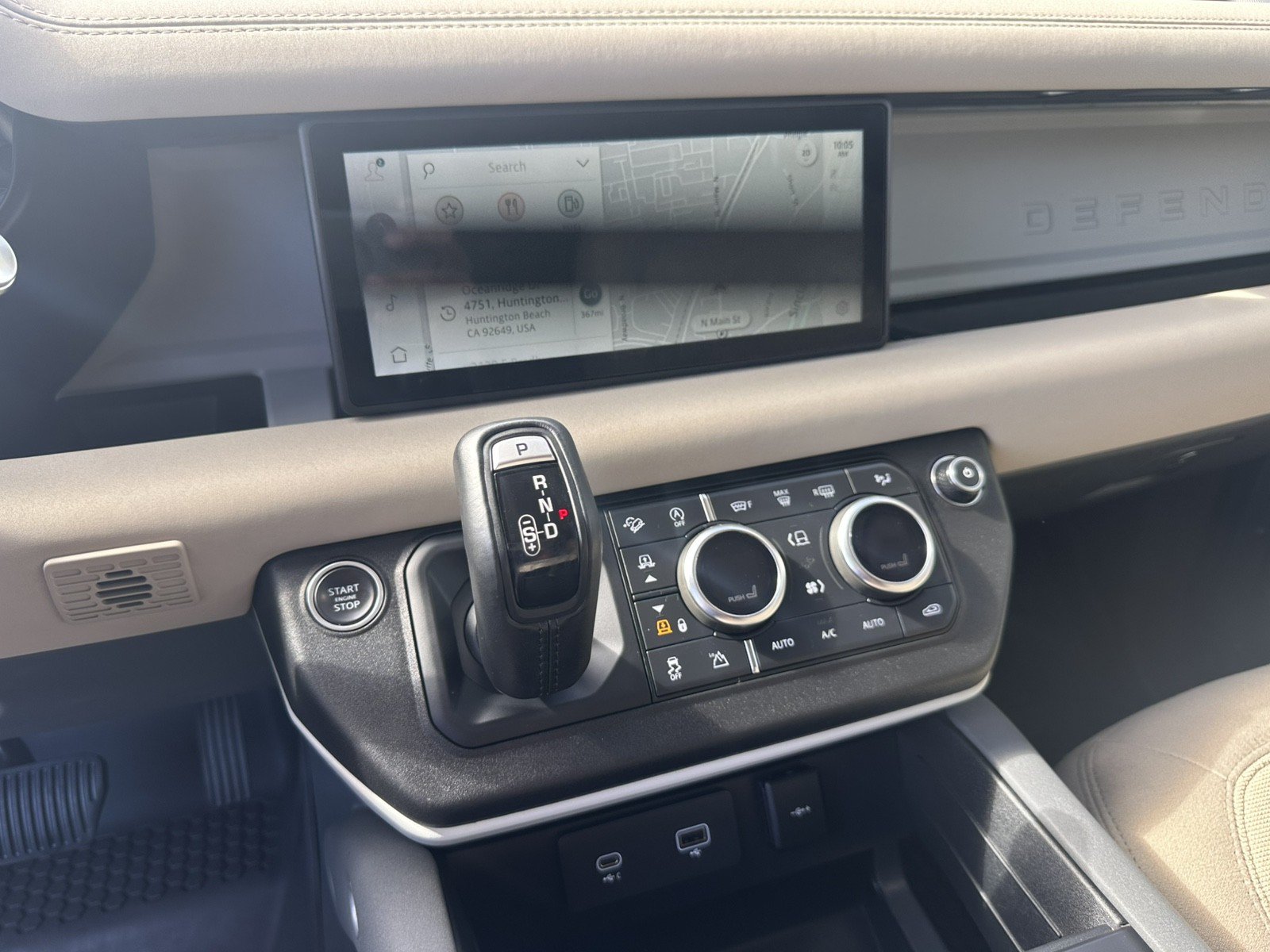 Used 2022 Land Rover Defender 110 SE AWD/4WD image 24