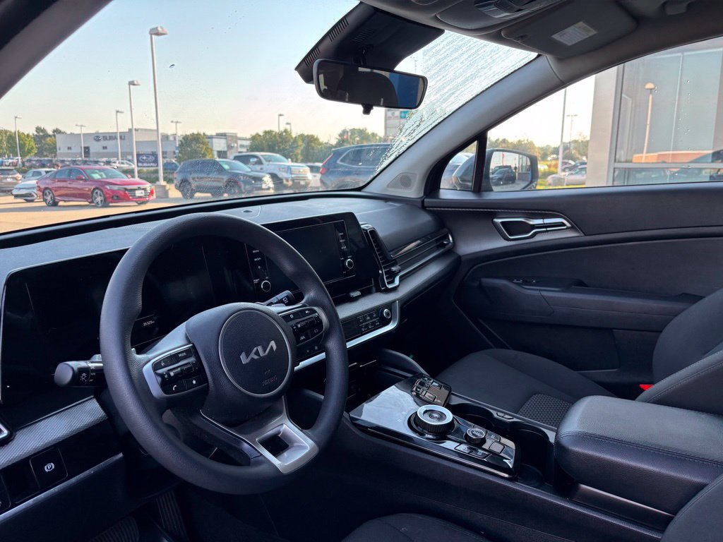 Used 2023 Kia Sportage LX AWD/4WD image 9