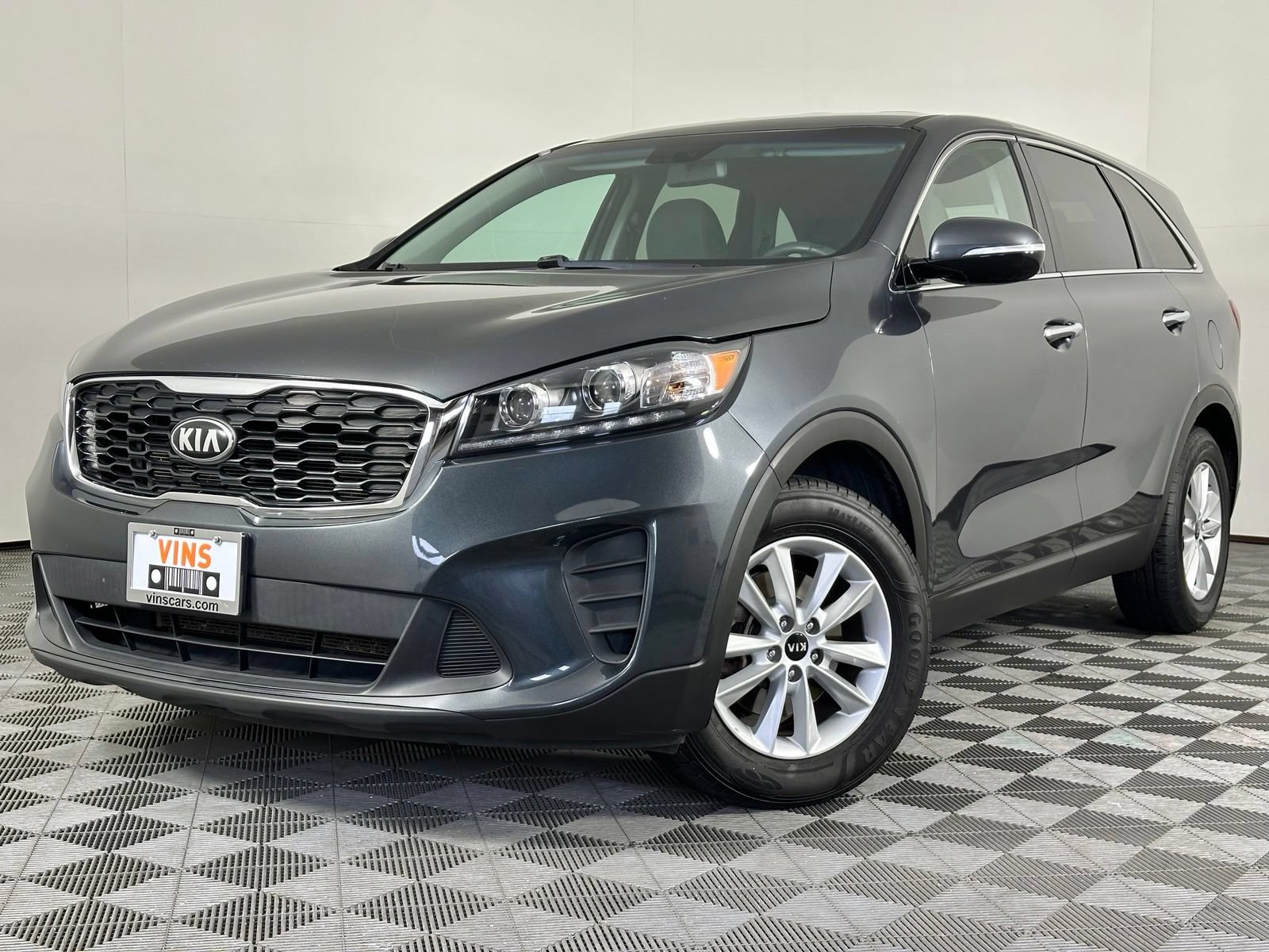 Used 2020 Kia Sorento FWD V6 image 37