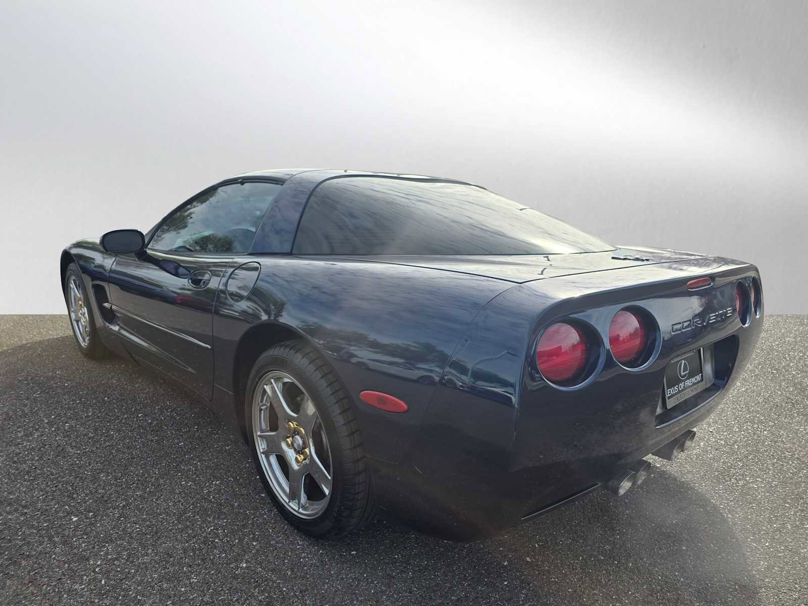 Used 1999 Chevrolet Corvette Coupe w/ Memory Pkg image 5