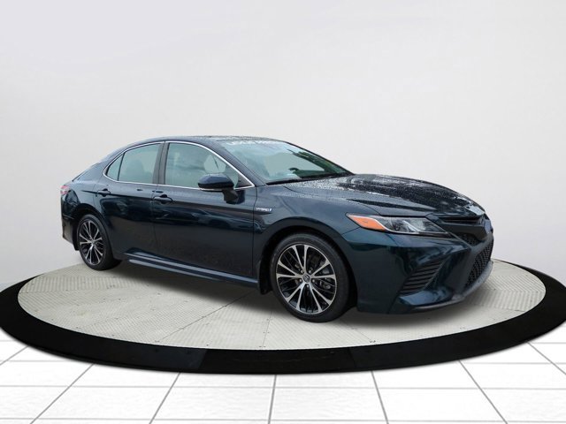 Used 2019 Toyota Camry SE