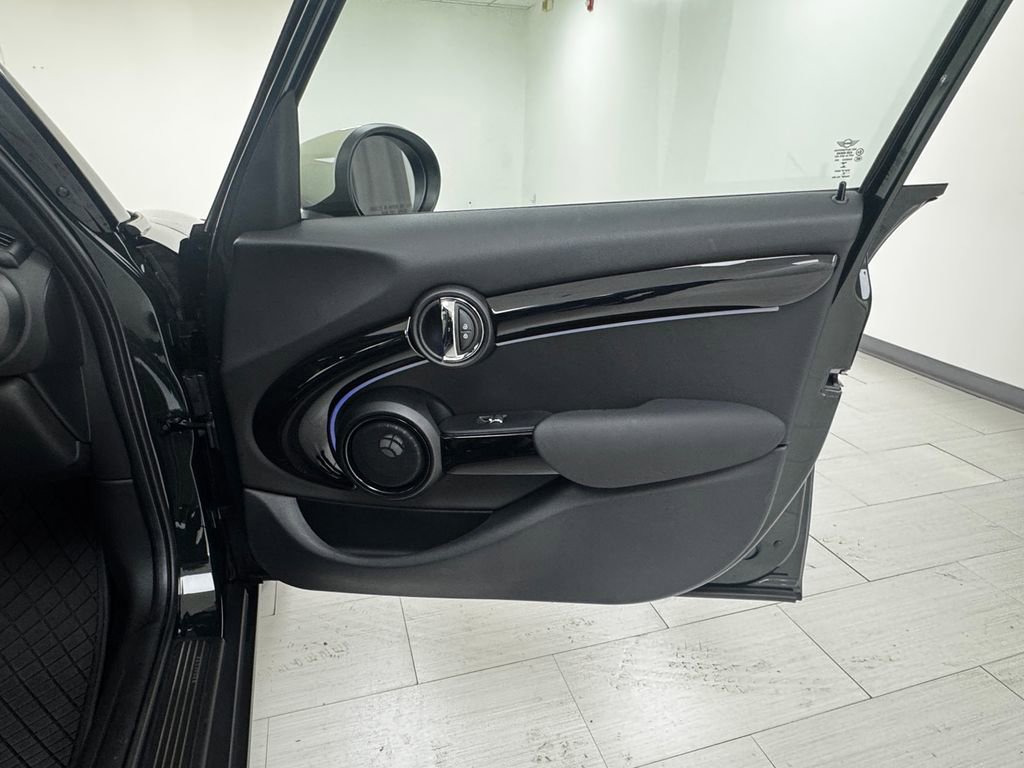 Used 2023 MINI Cooper S w/ MINI Resolute Edition image 12