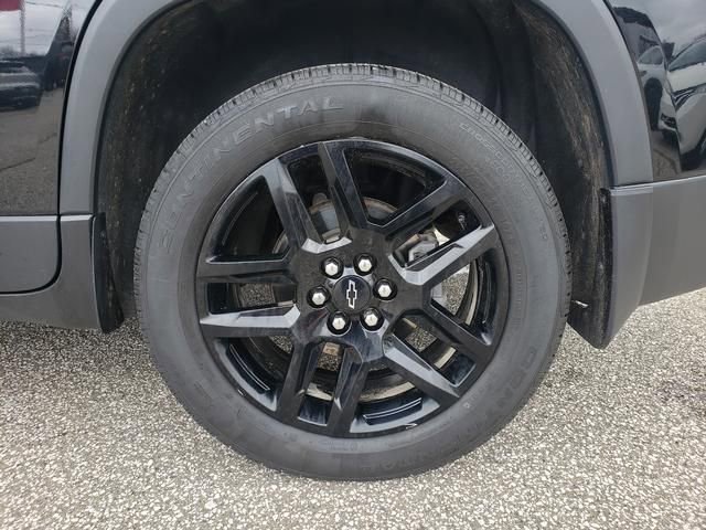 Used 2022 Chevrolet Traverse LT image 33