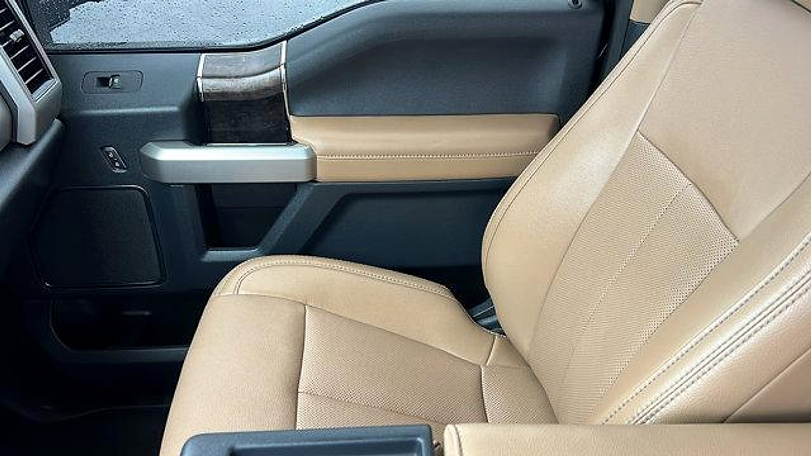 Used 2022 Ford F250 Lariat image 20