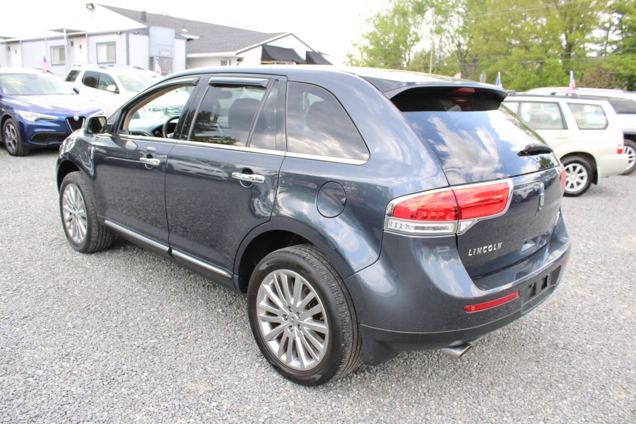 Used 2013 Lincoln MKX AWD image 9