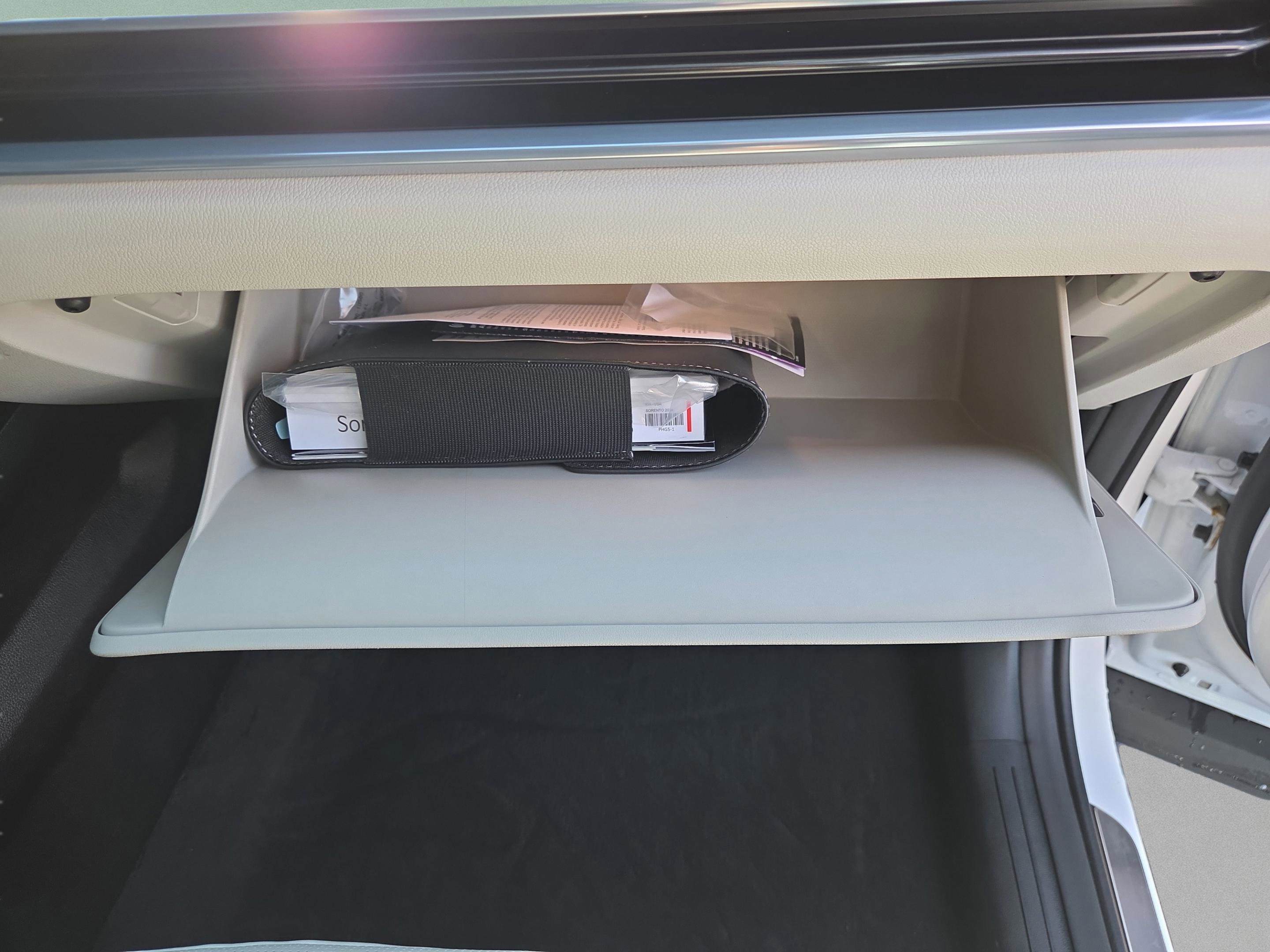 Used 2024 Kia Sorento SX image 21