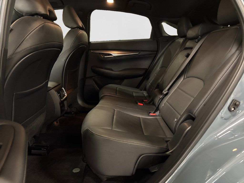 Used 2023 INFINITI QX55 Luxe w/ Cargo Package AWD/4WD image 37
