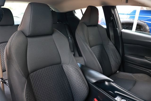 Used 2021 Toyota C-HR LE FWD image 19