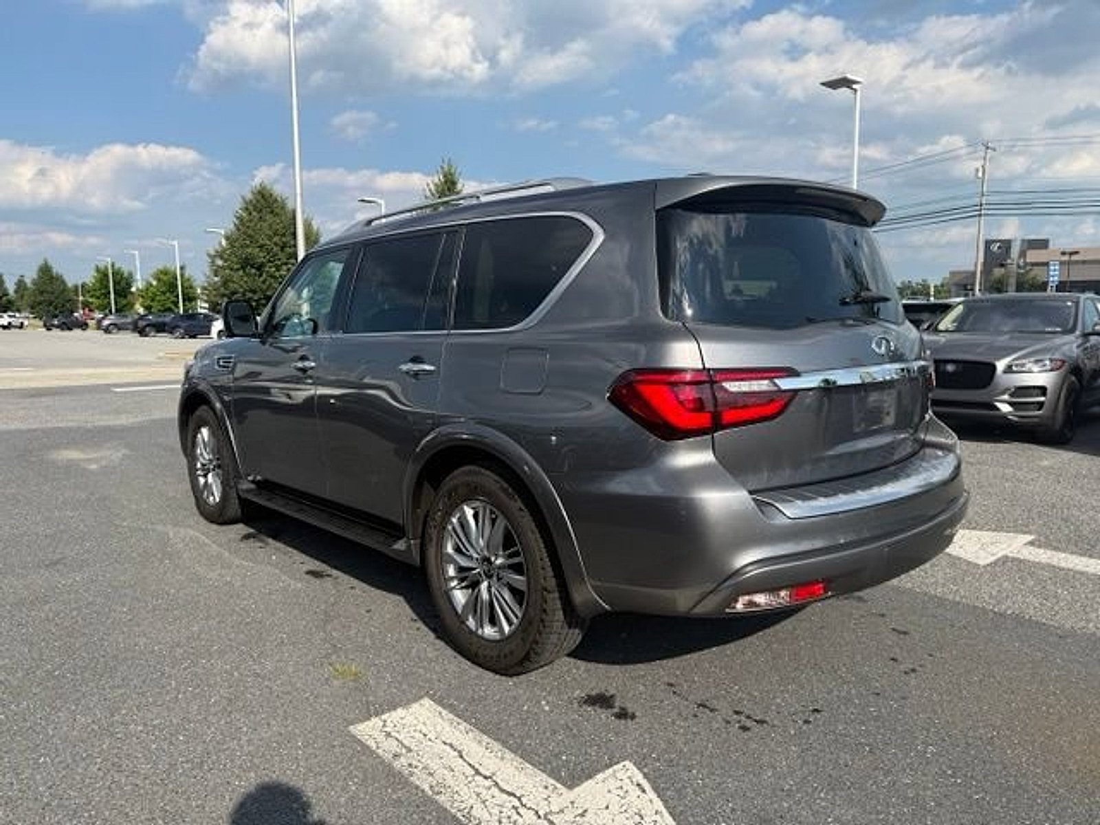 Used 2019 INFINITI QX80 Luxe w/ Proassist Package AWD/4WD image 9