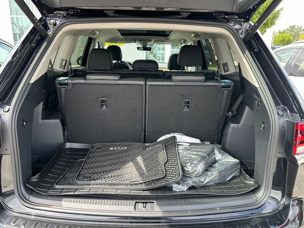 Certified 2026 Volkswagen Atlas SE w/ Panoramic Sunroof Package FWD image 53