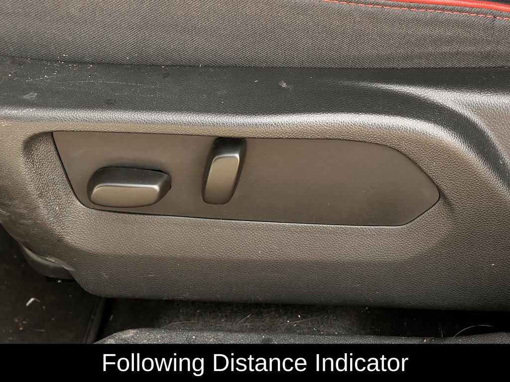 Used 2023 Buick Envision Essence w/ Sport Touring Package image 28