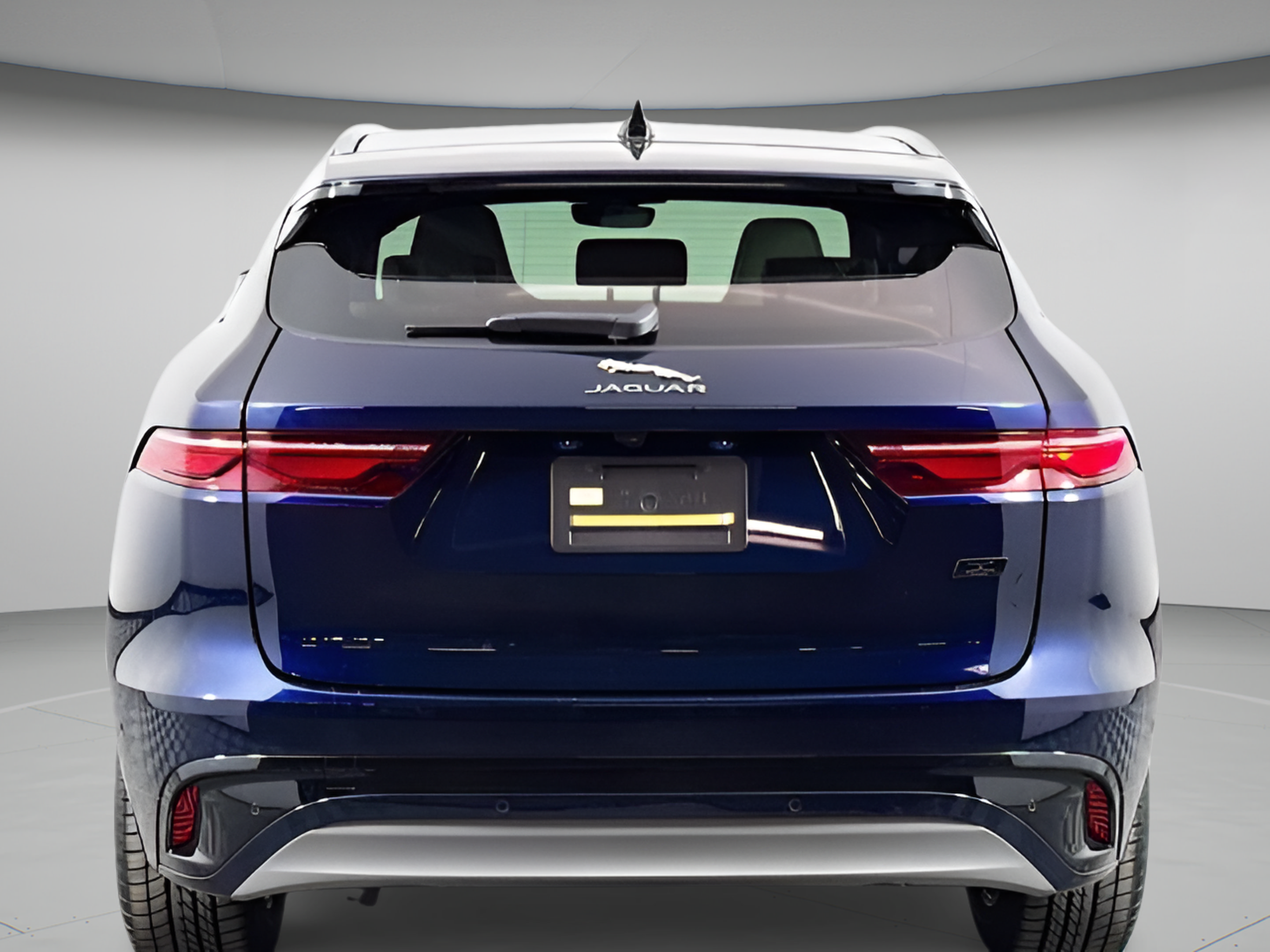 Used 2026 Jaguar F-PACE R-Dynamic S AWD/4WD image 33