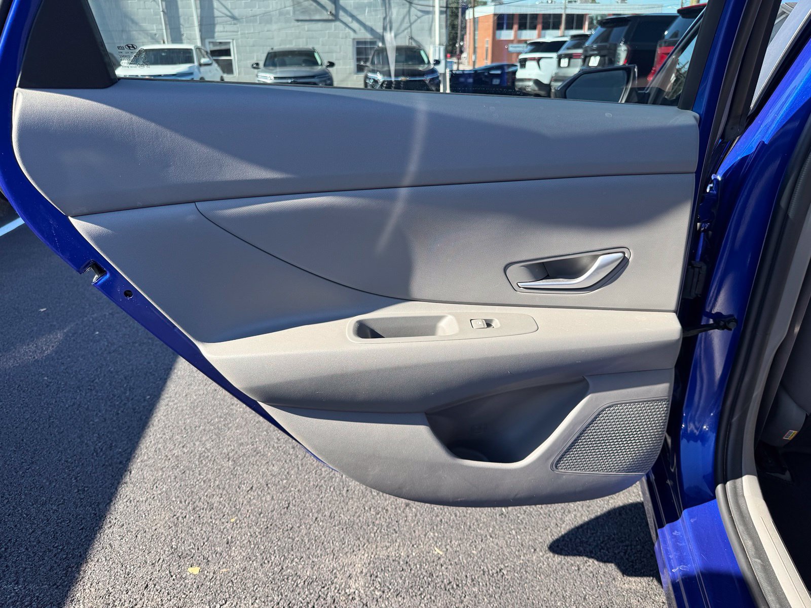 Used 2024 Hyundai Elantra SEL FWD image 23