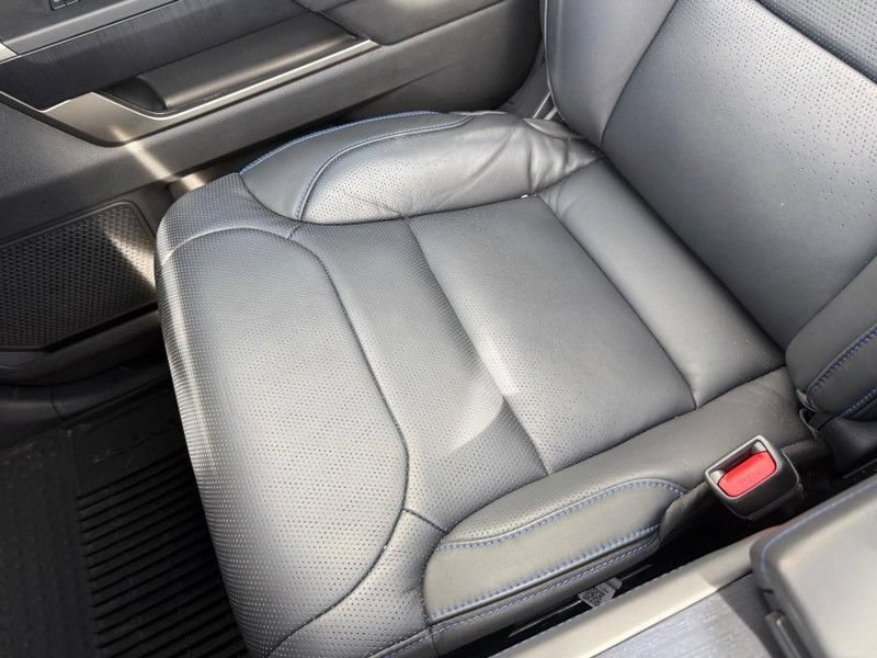 Used 2026 Toyota Tundra Platinum AWD/4WD image 27