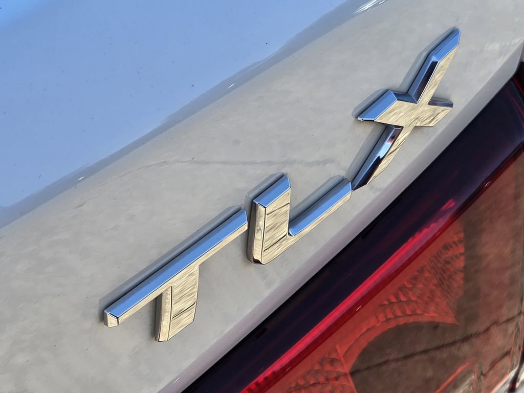 Used 2017 Acura TLX w/ Technology Package image 12