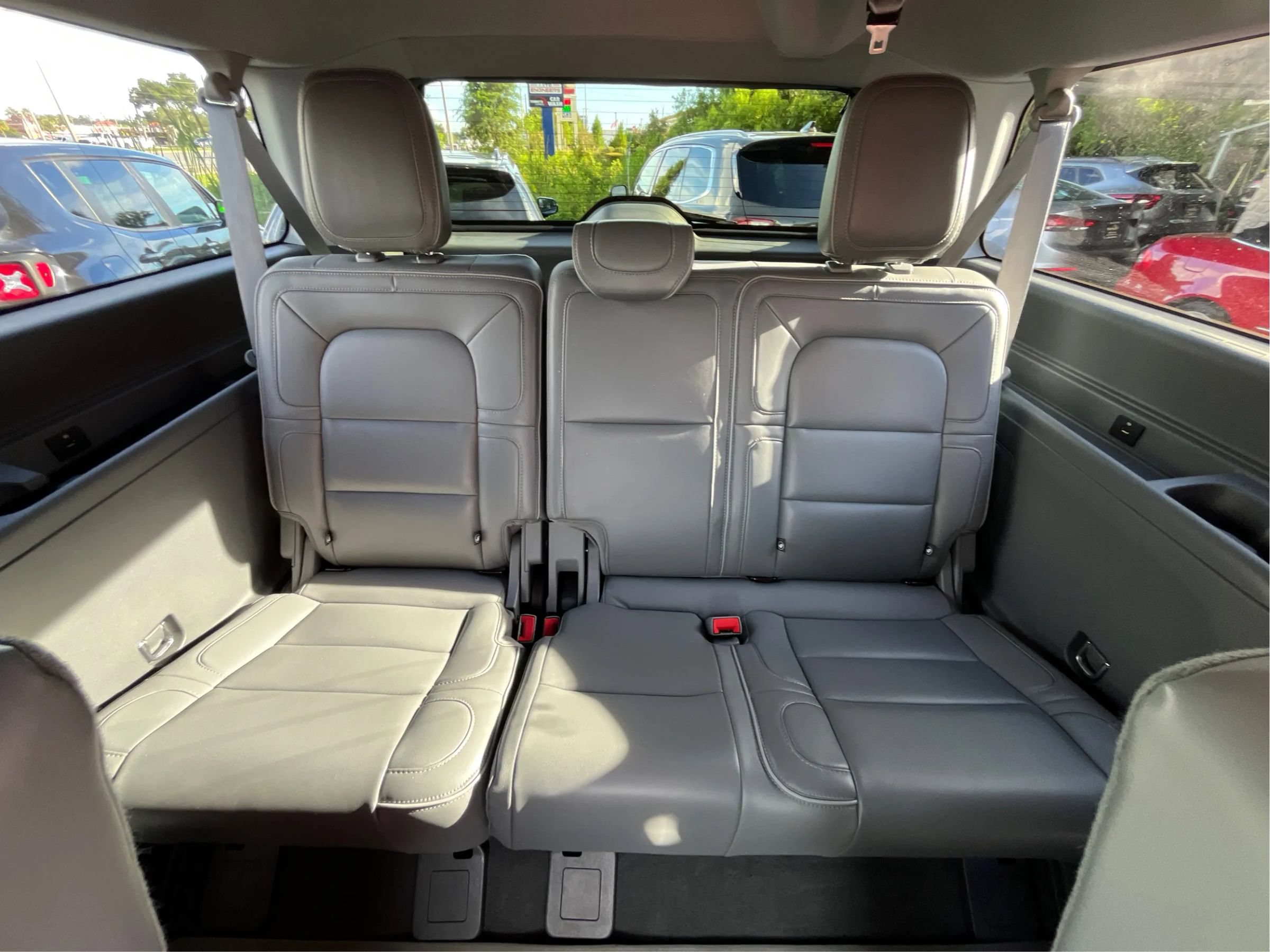 Used 2019 Lincoln Navigator L Reserve AWD/4WD image 37