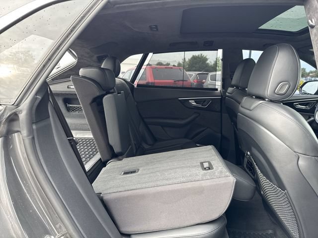 Used 2019 Audi Q8 Prestige AWD/4WD image 16