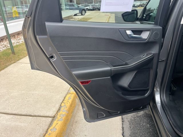 Certified 2022 Ford Escape SEL w/ SEL Stealth AWD Package image 18