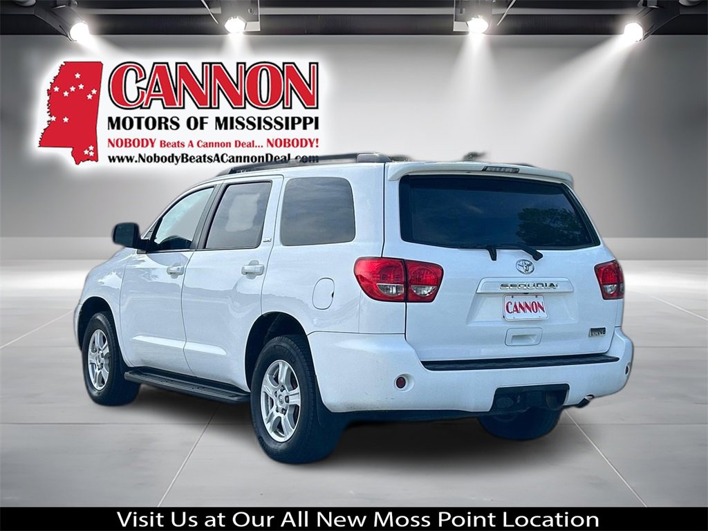 Used 2015 Toyota Sequoia SR5 image 3