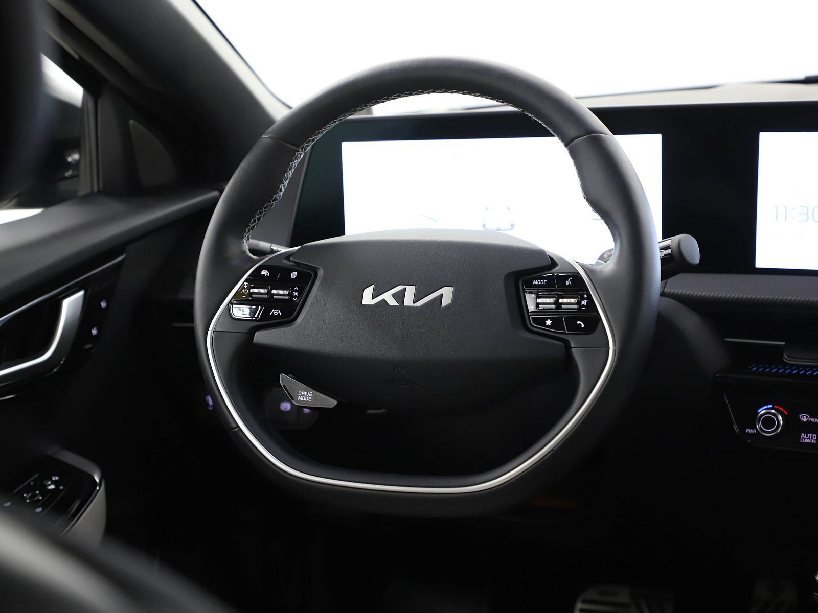 Used 2024 Kia EV6 GT-Line w/ GT-Line White Seat Package AWD/4WD image 15