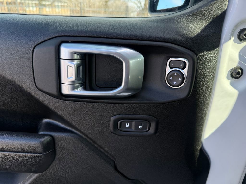 Used 2023 Jeep Wrangler Unlimited Rubicon w/ Cold Weather Group image 20