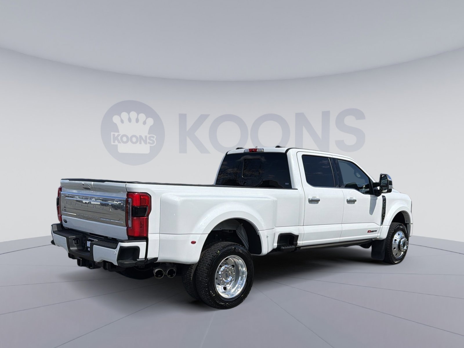 Used 2025 Ford F450 Platinum w/ Platinum Plus Package image 7