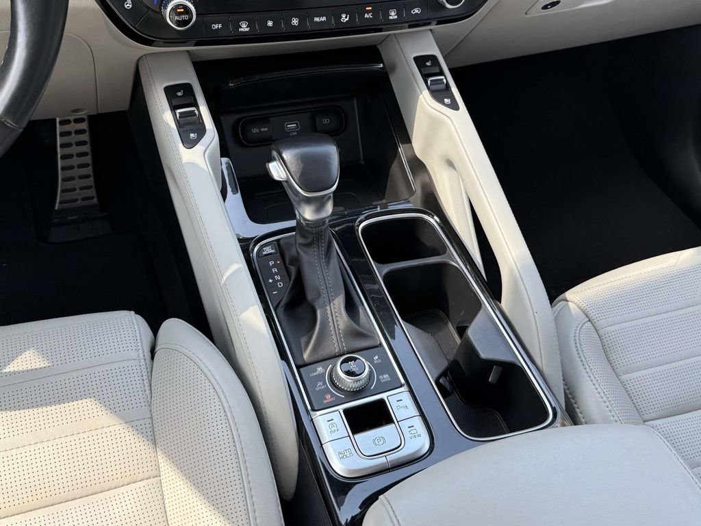 Used 2020 Kia Telluride SX w/ SX Prestige Package image 18