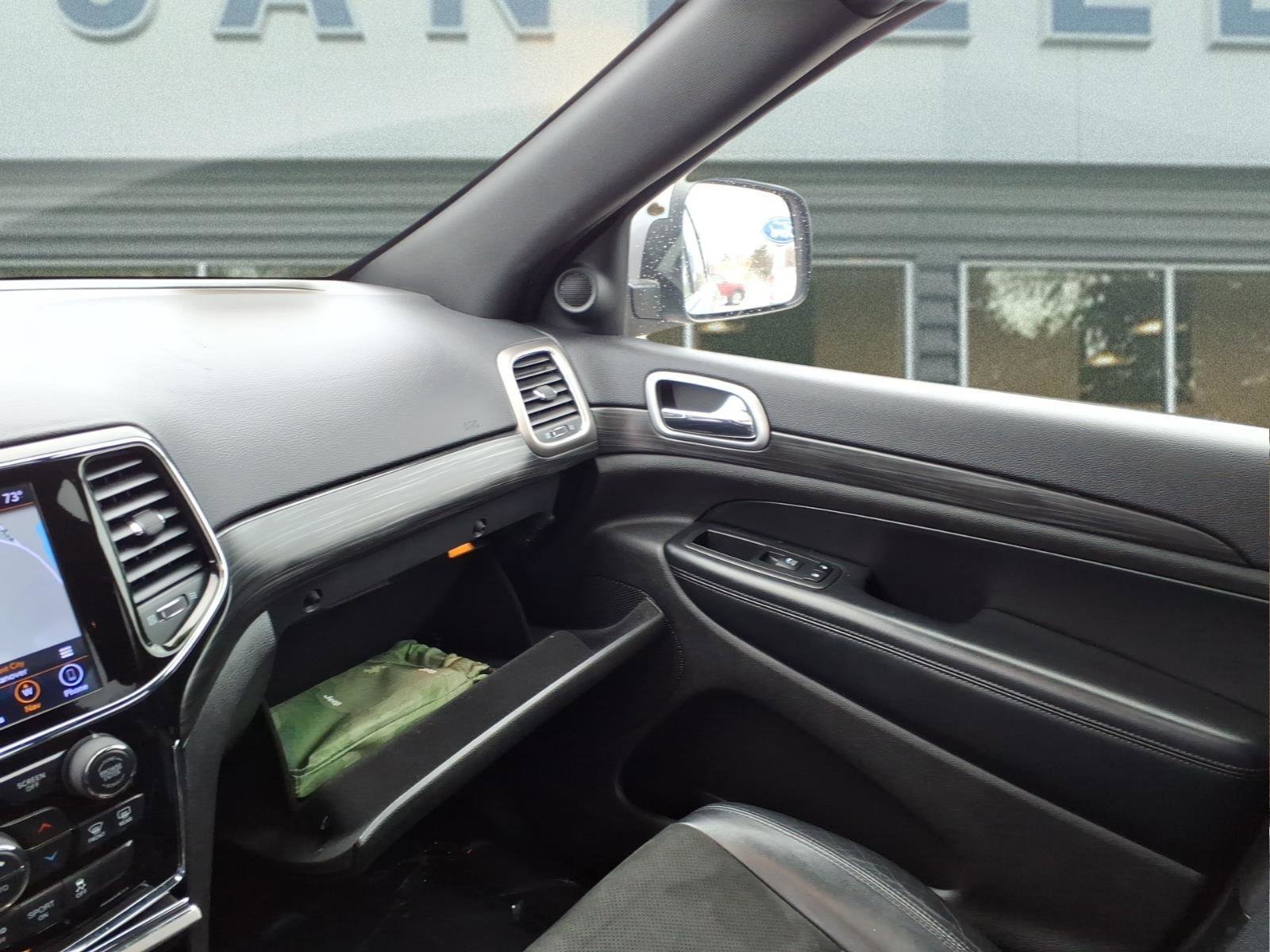 Used 2019 Jeep Grand Cherokee Altitude image 23