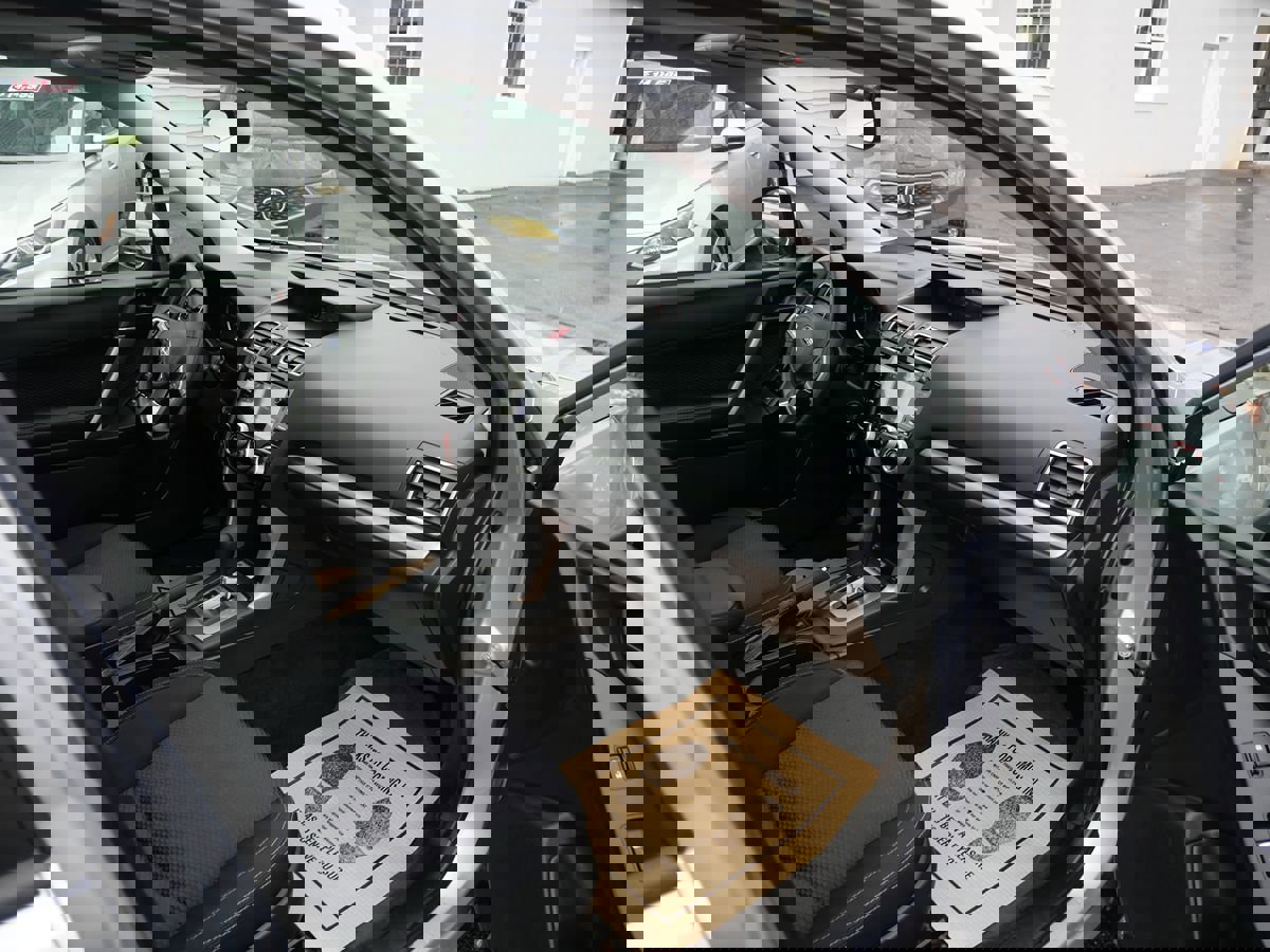 Used 2017 Subaru Forester 2.5i Premium w/ All-Weather Package image 26