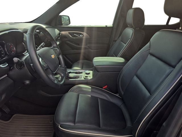 Used 2023 Chevrolet Traverse Premier AWD/4WD image 9
