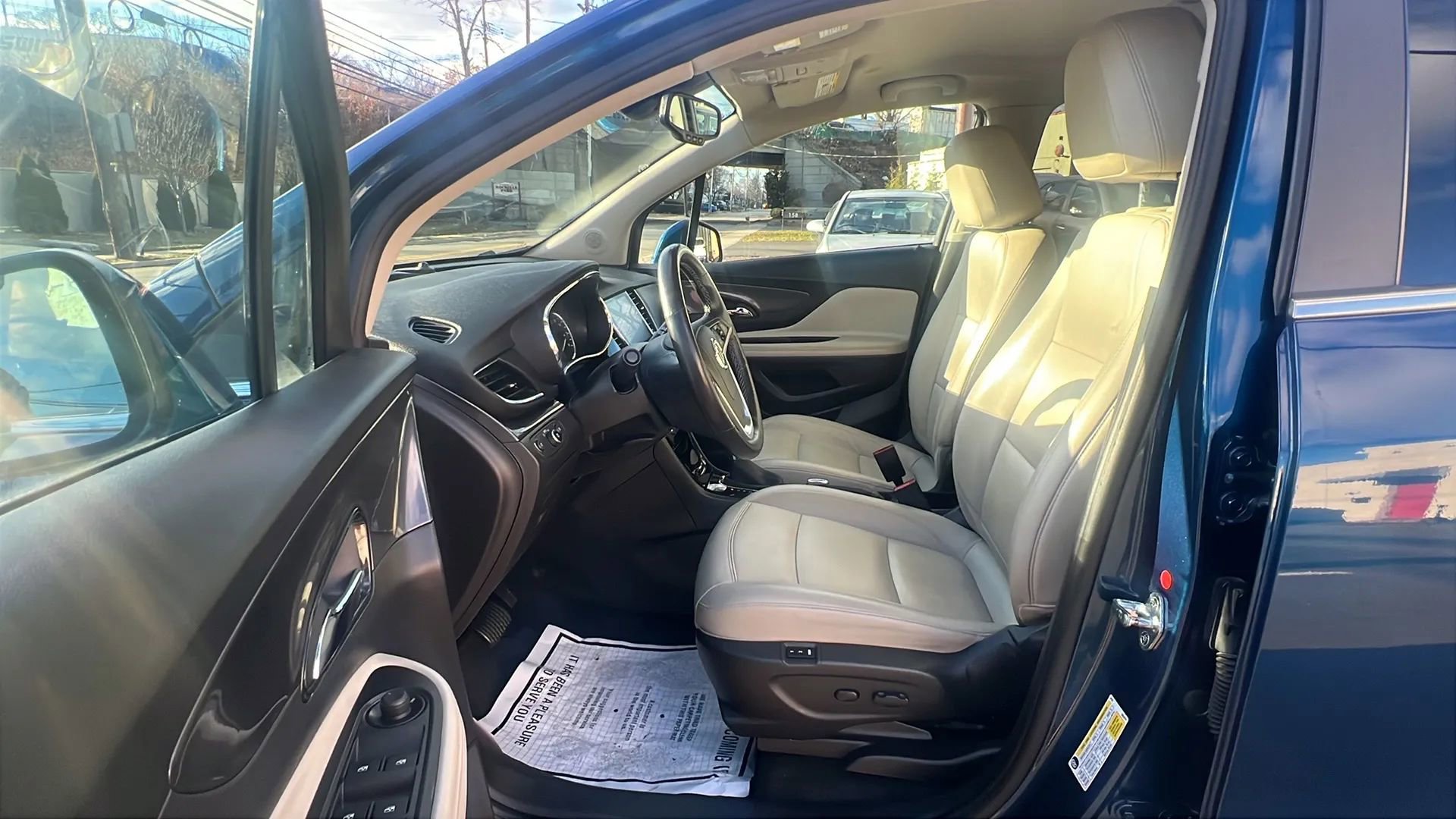 Used 2019 Buick Encore Essence image 27