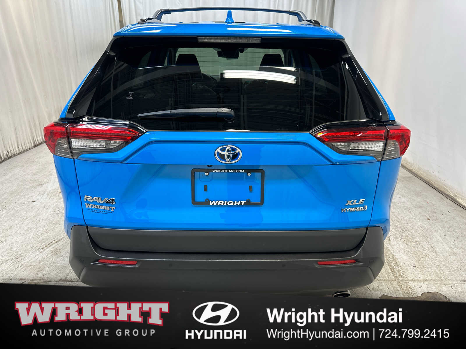 Used 2021 Toyota RAV4 XLE Premium image 5