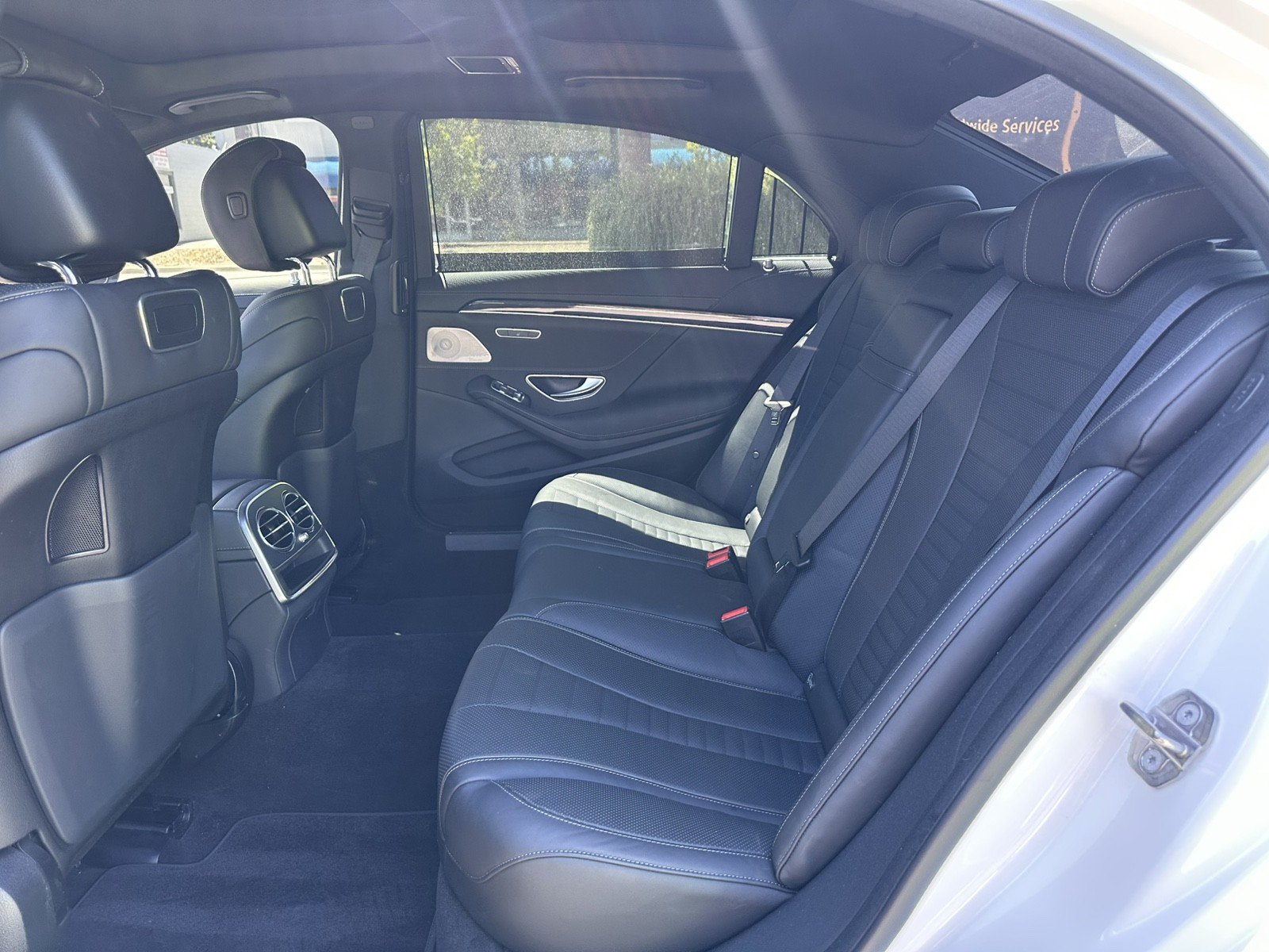Used 2020 Mercedes-Benz S 560 4MATIC Sedan w/ AMG Line Exterior image 22