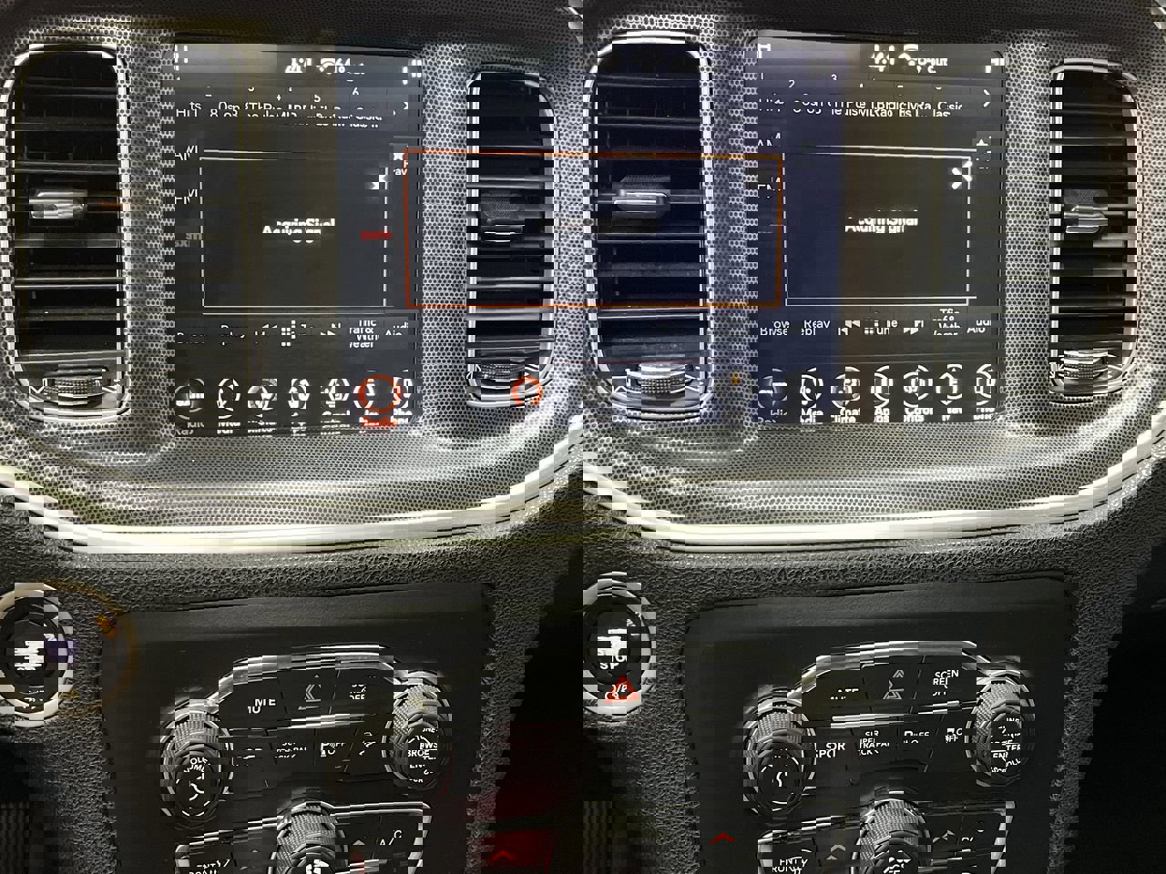 Used 2018 Dodge Charger GT AWD/4WD image 18