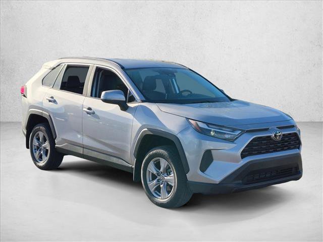 Used 2025 Toyota RAV4 XLE FWD image 3