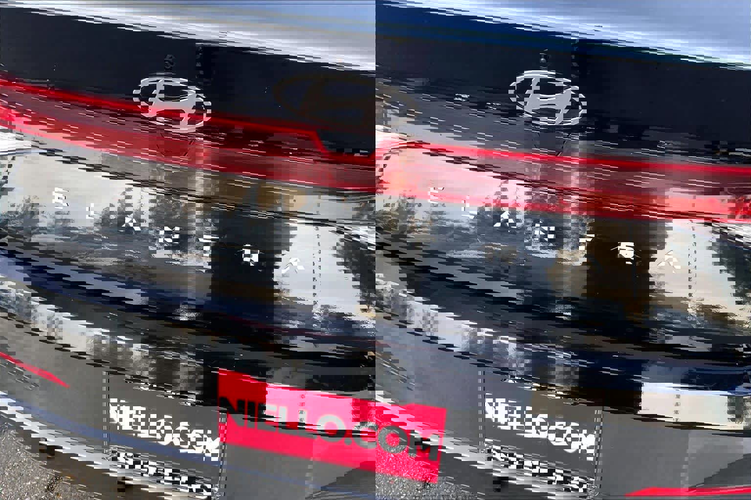 Used 2024 Hyundai Elantra SE image 11