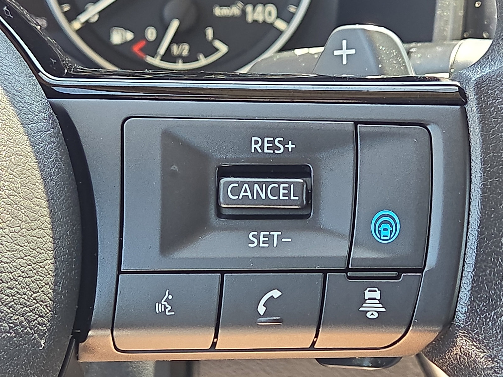 Used 2023 Nissan Rogue SV AWD/4WD image 22